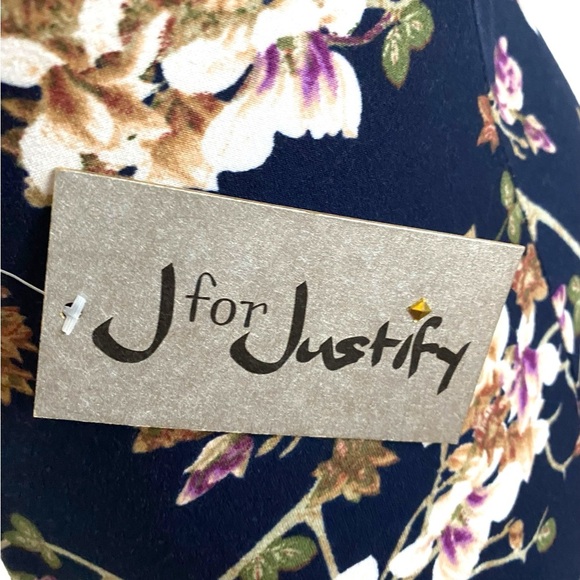 NWT-(XL) J for Justify-Floral Dress (0037) - Picture 2 of 4